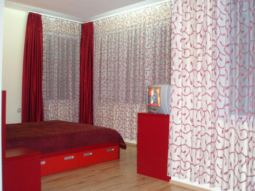 Mania Guest House Kalofer Δωμάτιο φωτογραφία