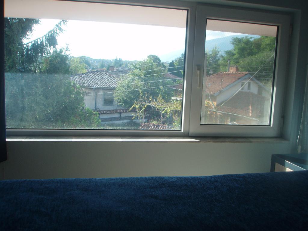 Mania Guest House Kalofer Δωμάτιο φωτογραφία